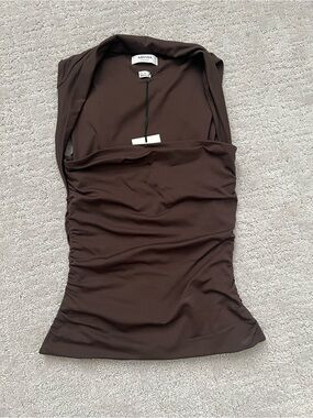 Aritzia Contour Flourish top